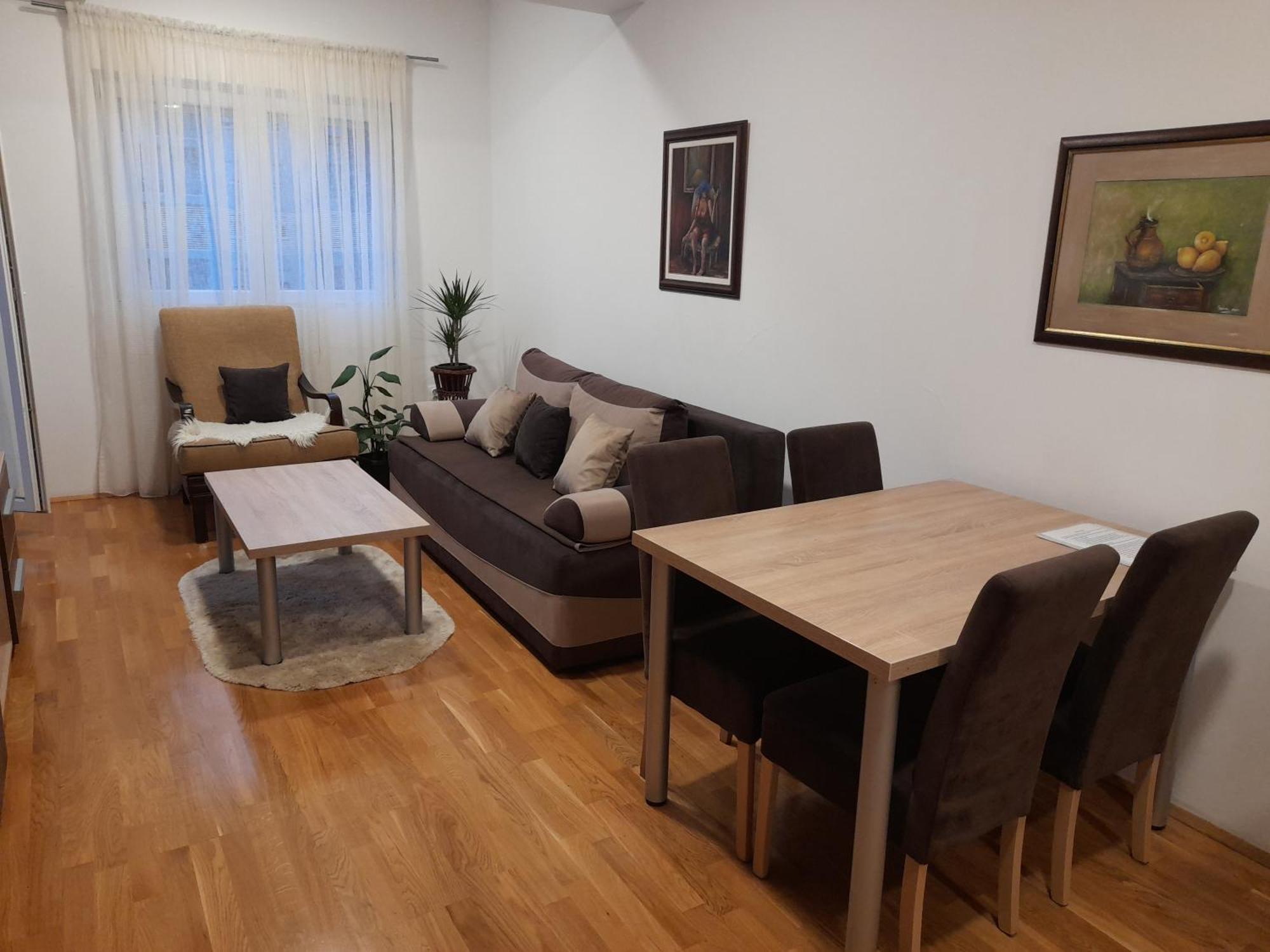 Ferienwohnung Ogi Apartman Podgorica Exterior foto