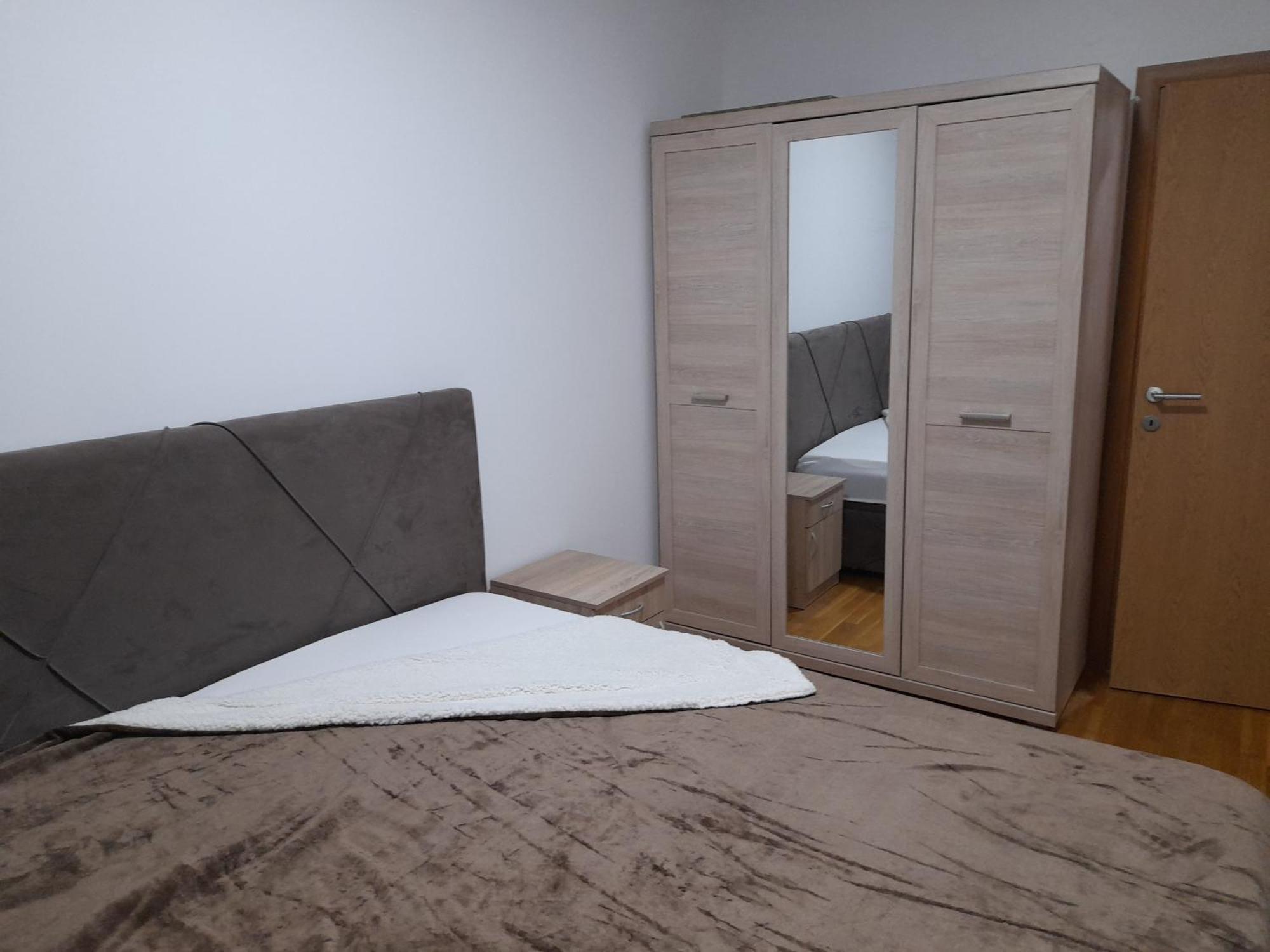 Ferienwohnung Ogi Apartman Podgorica Exterior foto